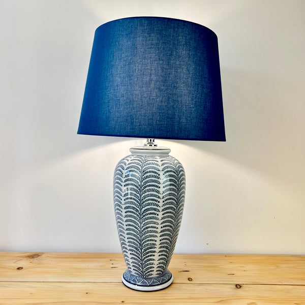 Dorada Lamp With Shade