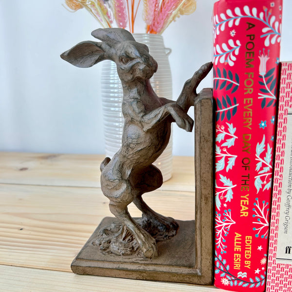 Boxing Hare Bookends