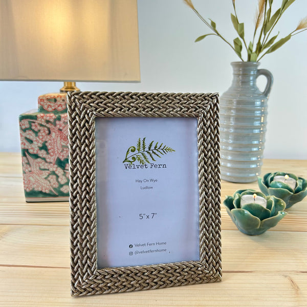 Plaited Photo Frame